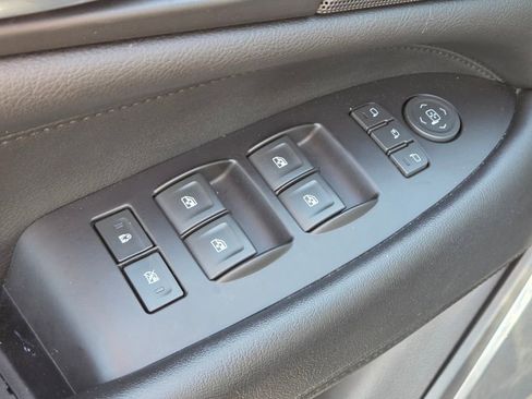 Used 2019 Cadillac Escalade Premium Luxury w/ Escalade Sport Edition AWD/4WD image 27