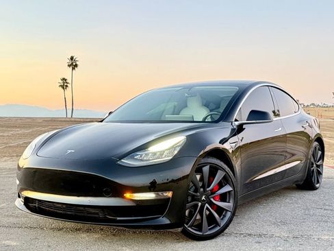 Used 2020 Tesla Model 3 Performance AWD/4WD image 1