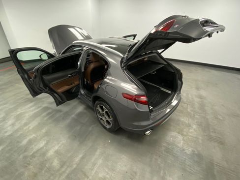 Used 2019 Alfa Romeo Stelvio Ti AWD/4WD image 49