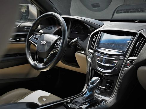 Used 2017 Cadillac ATS Luxury w/ Safety and Security Package RWD image 12