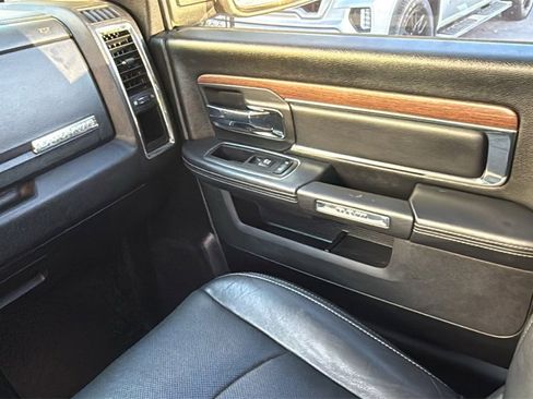 Used 2019 RAM 1500 Laramie w/ Convenience Group image 19