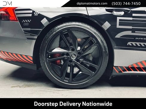 Used 2023 Audi RS e-tron GT AWD/4WD image 42