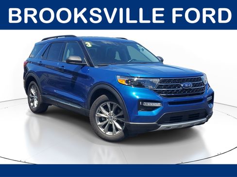 Used 2023 Ford Explorer XLT w/ Equipment Group 202A RWD image 1