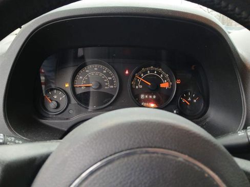 Used 2016 Jeep Patriot Sport w/ Power Value Group image 16