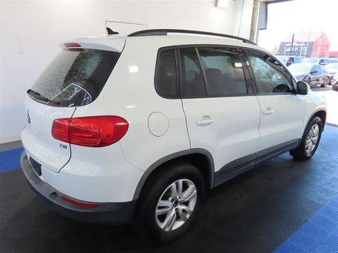 Used 2017 Volkswagen Tiguan S FWD image 16