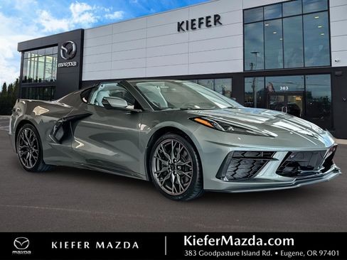 Used 2023 Chevrolet Corvette Stingray w/ Z51 Performance Package image 1