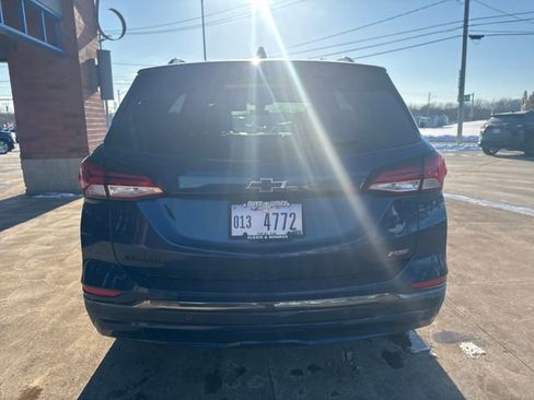 Used 2022 Chevrolet Equinox RS w/ LPO, Floor Liner Package image 9