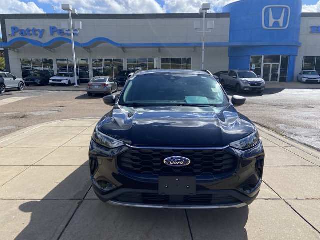 Used 2025 Ford Escape ST-Line AWD/4WD image 3
