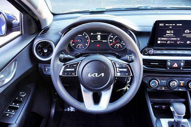 Used 2023 Kia Forte LXS w/ LXS Technology Package FWD image 27