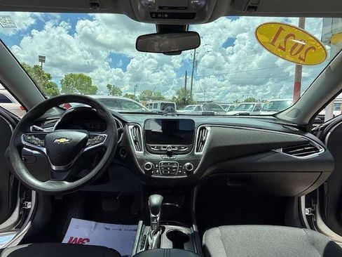 Used 2021 Chevrolet Malibu LT image 14