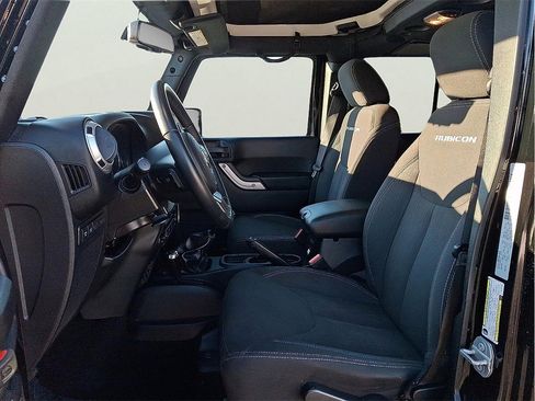 Used 2017 Jeep Wrangler Unlimited Rubicon w/ Dual Top Group image 26