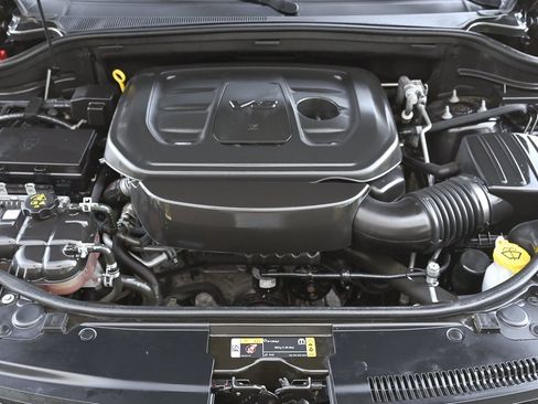 Used 2021 Jeep Grand Cherokee Laredo X image 11