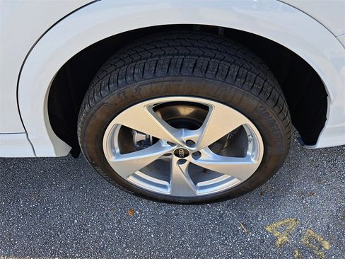 New 2025 Audi Q5 Premium Plus image 30