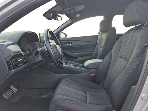Used 2024 Honda Accord Sport image 11