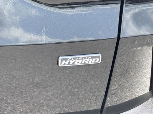 New 2025 Ford Escape PHEV image 6