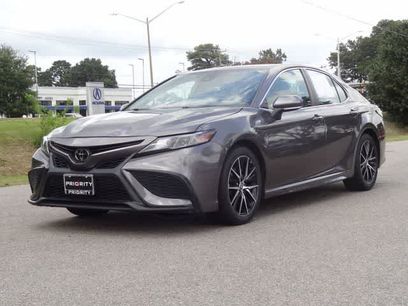 Used 2023 Toyota Camry SE w/ Cold Weather Package