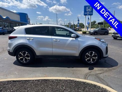 Used 2021 Kia Sportage LX FWD image 4