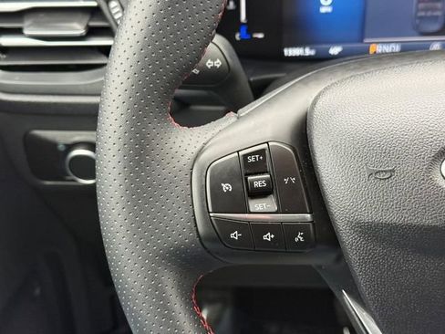 Used 2025 Ford Escape ST-Line image 21