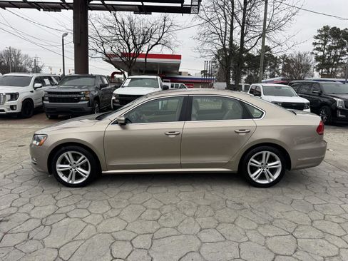Used 2015 Volkswagen Passat TDI SEL Premium image 6