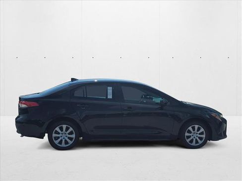 New 2025 Toyota Corolla LE image 4
