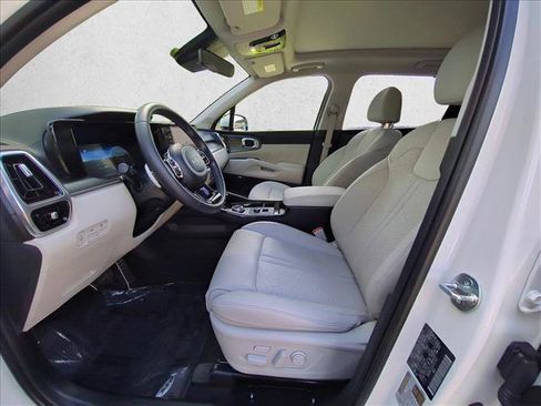 Used 2024 Kia Sorento SX Prestige w/ Panoramic Sunroof Package AWD/4WD image 17