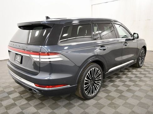 Used 2022 Lincoln Aviator Black Label w/ Dynamic Handling Package image 8