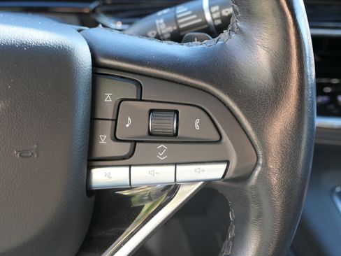 Certified 2021 Cadillac Escalade ESV Sport w/ Driver Assist Tech Package image 17