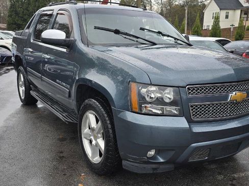 Used 2012 Chevrolet Avalanche LT w/ All-Star Edition image 3