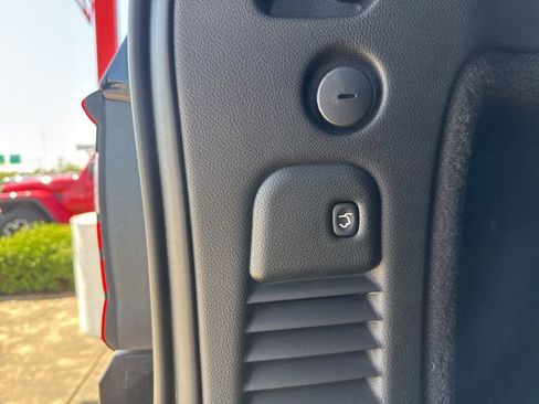 Used 2024 Dodge Durango GT image 31