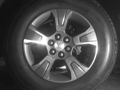 Used 2015 Chevrolet Colorado Z71 AWD/4WD image 11