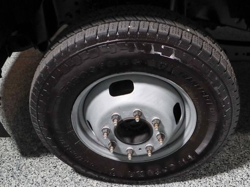 Used 2023 Ford F350 XL w/ XL Chrome Package image 12