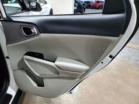 Used 2022 Kia Soul LX w/ Technology Package image 24