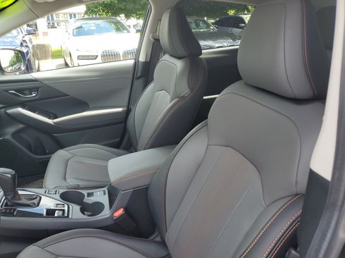 Used 2025 Subaru Crosstrek 2.5i Limited AWD/4WD image 9