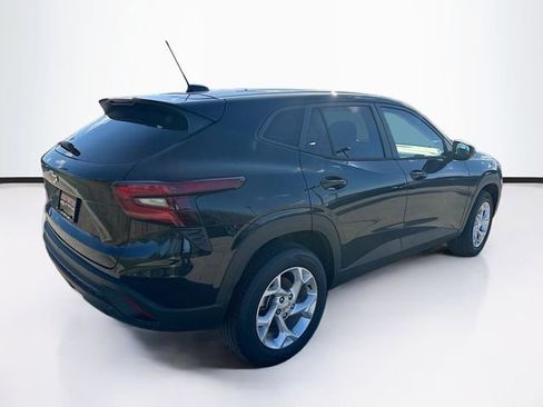 New 2026 Chevrolet Trax LS w/ LS Convenience Package image 6