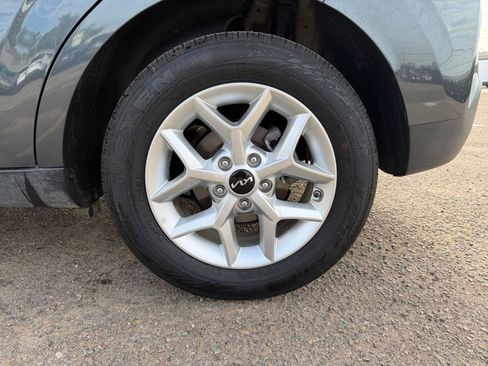 Used 2025 Kia Soul LX w/ LX Technology Package image 28