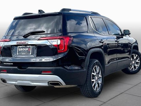 Used 2023 GMC Acadia SLT w/ Technology Package FWD image 13