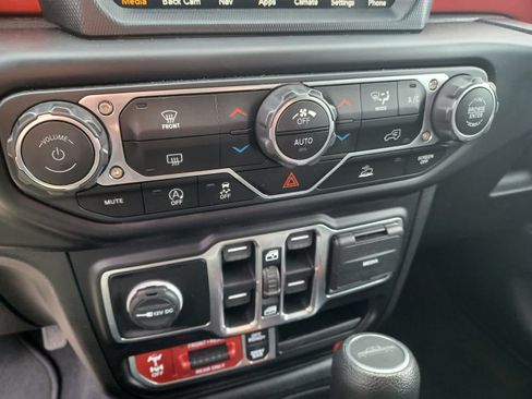 Used 2020 Jeep Gladiator Rubicon AWD/4WD image 14
