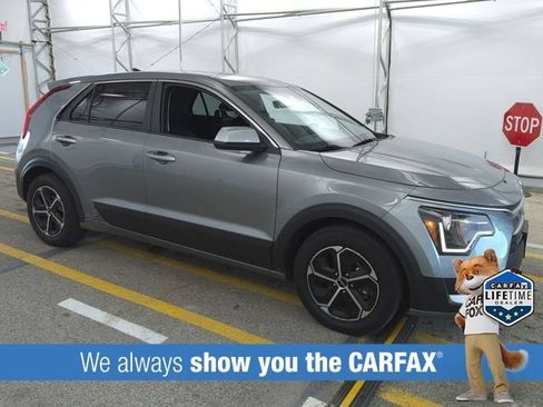 Used 2026 Kia Niro LX FWD image 2