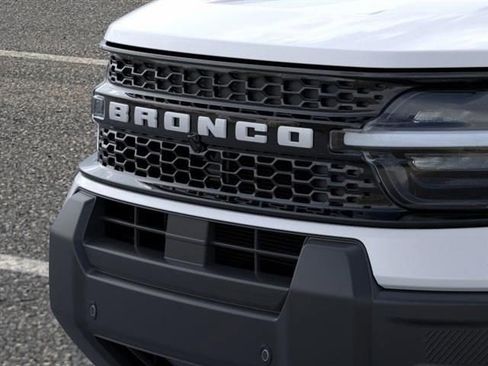 New 2025 Ford Bronco Sport Outer Banks w/ Outer Banks Tech Package+ AWD/4WD image 17