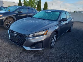 Used 2025 Nissan Altima 2.5 S video 1