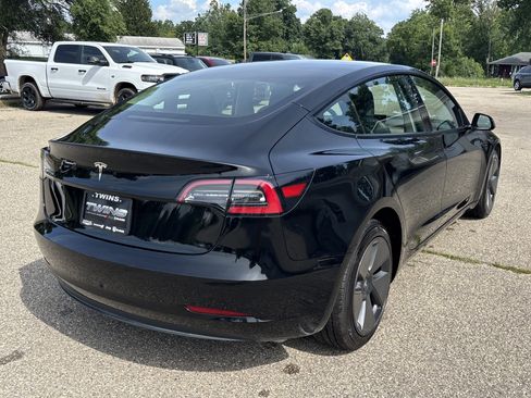 Used 2023 Tesla Model 3 Standard Range RWD image 3