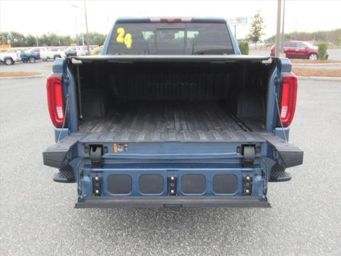 Used 2024 GMC Sierra 1500 Denali image 7