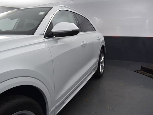 Used 2023 Audi Q8 Premium Plus image 34