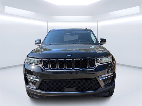 Used 2023 Jeep Grand Cherokee Limited w/ Trailer Tow Prep Group (B) image 8