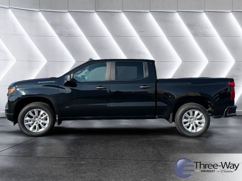 Certified 2024 Chevrolet Silverado 1500 Custom image 2
