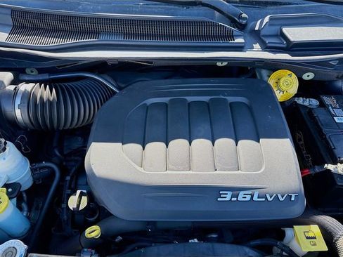 Used 2014 Dodge Grand Caravan American Value Package image 25