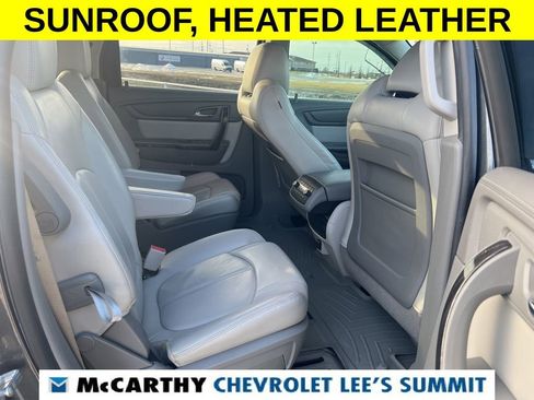 Used 2014 GMC Acadia SLT image 24