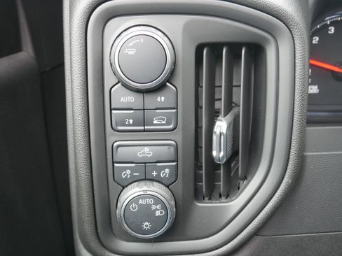 Certified 2022 Chevrolet Silverado 1500 Custom w/ Rally Edition image 26