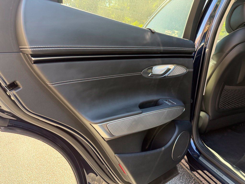 Used 2024 Genesis Electrified GV70 w/ Prestige Package AWD/4WD image 19
