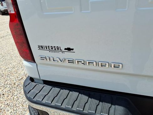 Used 2024 Chevrolet Silverado 2500 LT w/ Convenience Package AWD/4WD image 7
